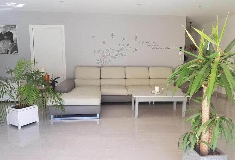 مبيت وإفطار Le Mas Sophil