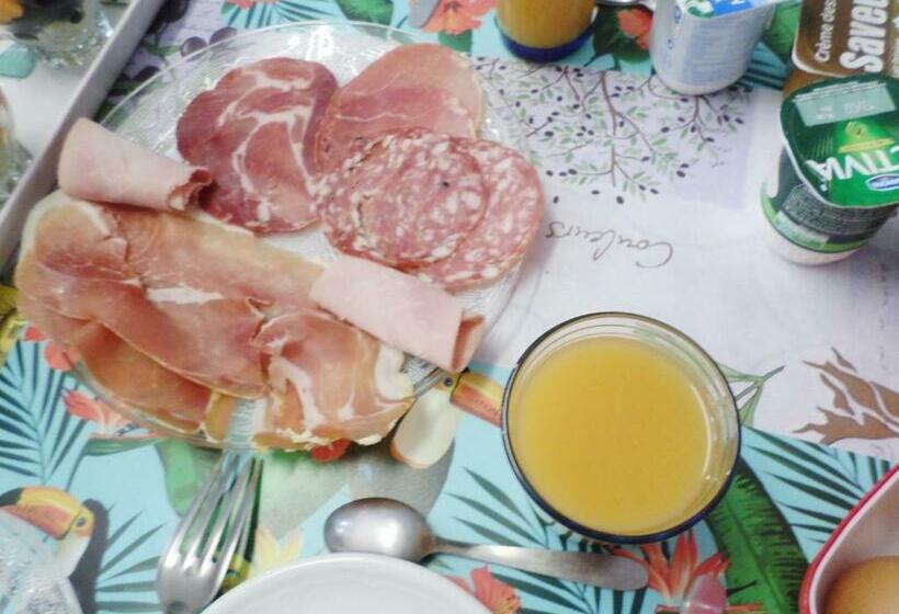 住宿加早餐  Les Marronniers