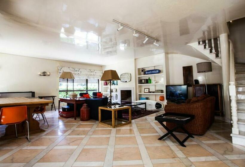 צימר Lisbon Surf Villa