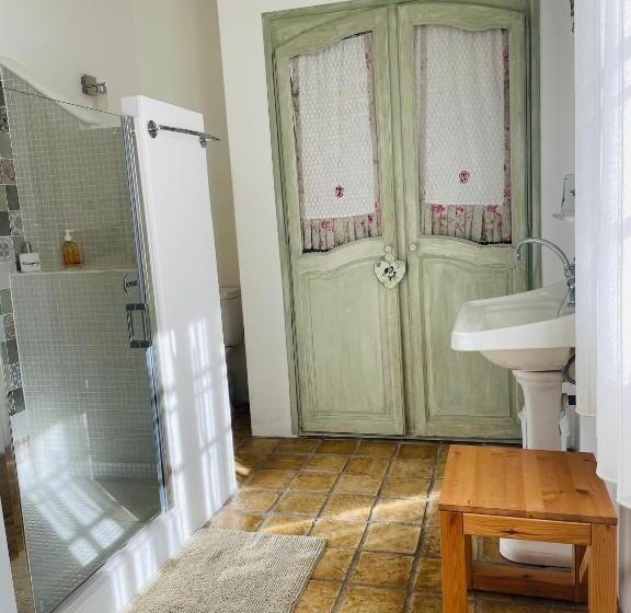 مبيت وإفطار Mas Lou Piastoun