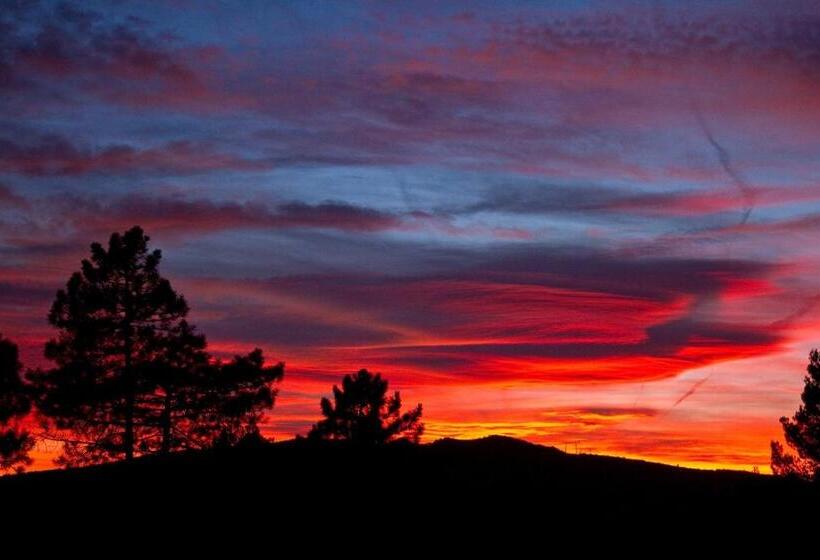 مبيت وإفطار Mas Lou Piastoun