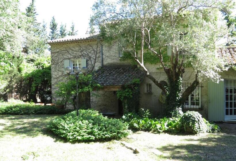 مبيت وإفطار Mas Lou Piastoun