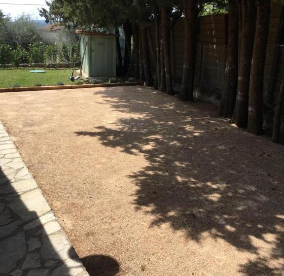مبيت وإفطار Mas Lou Piastoun
