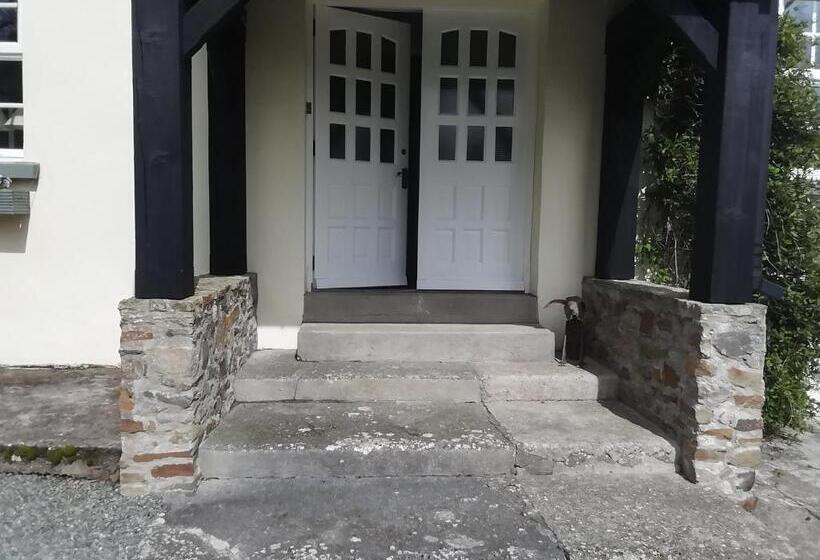 צימר North Headborough