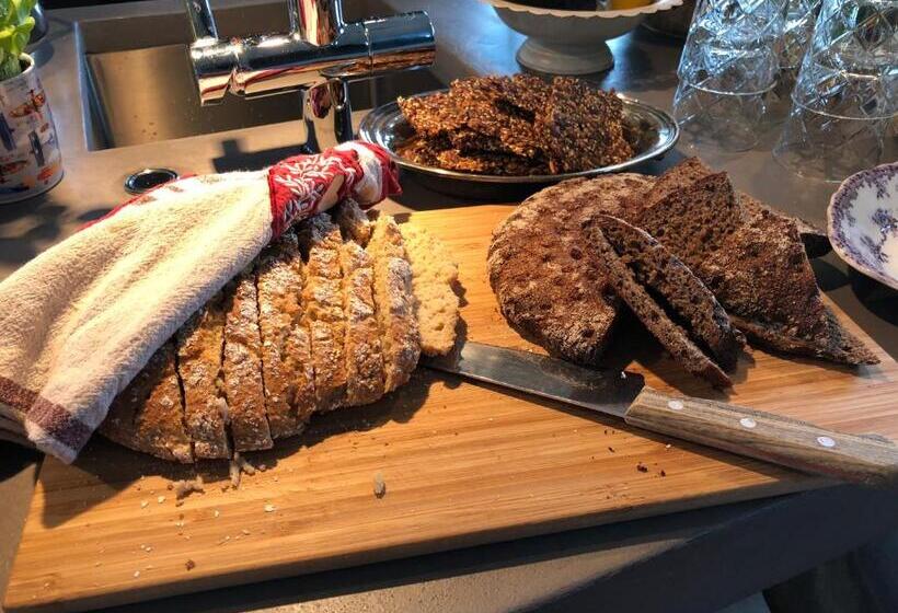 ベッドアンドブレックファースト Pajula Majatalo