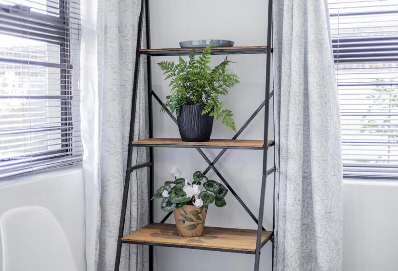 Bed and Breakfast Three Small Trees