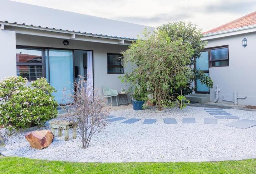 Bed and Breakfast Three Small Trees