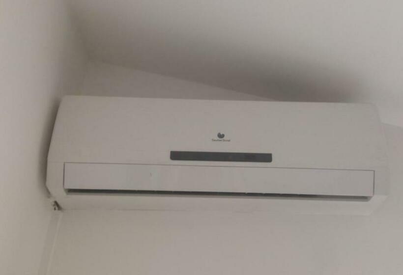 مبيت وإفطار Via Del Mare