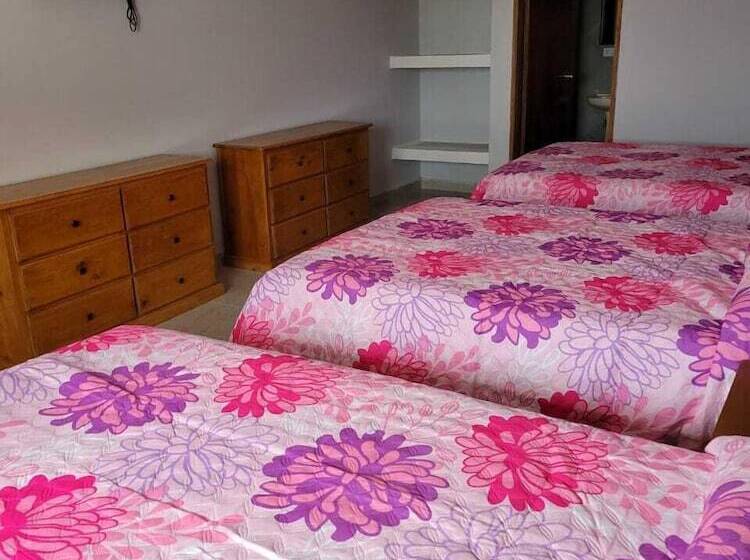 مبيت وإفطار Villas La Quinta