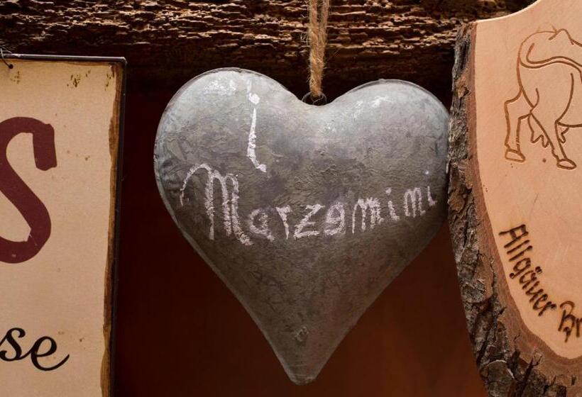 فندق Agriturismo I Marzemini