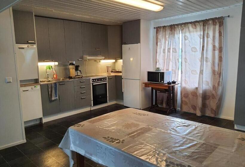 Отель Tiinan Tallin Talo