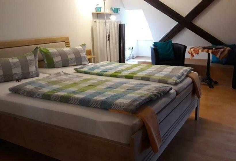 호텔 Wein Und Gasthof Zipf