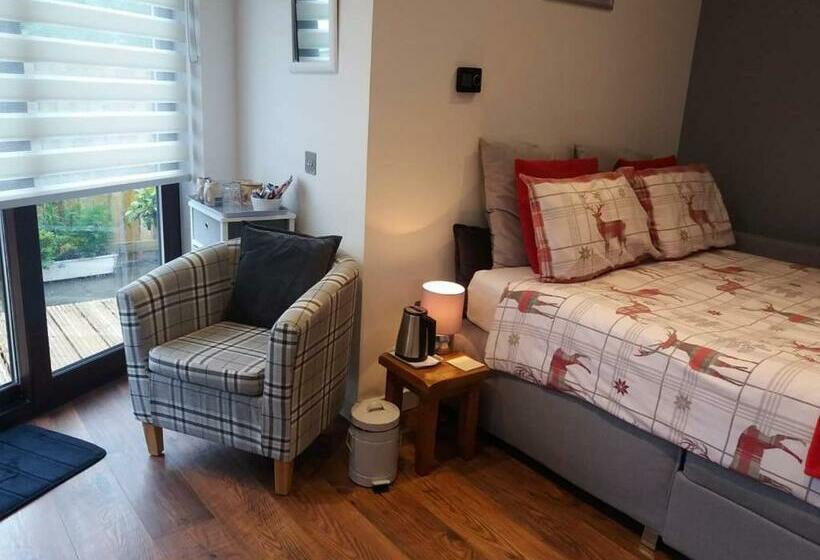 膳宿费 Byers Guest House