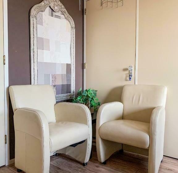 Pensão Kluiskade 24 Maasland