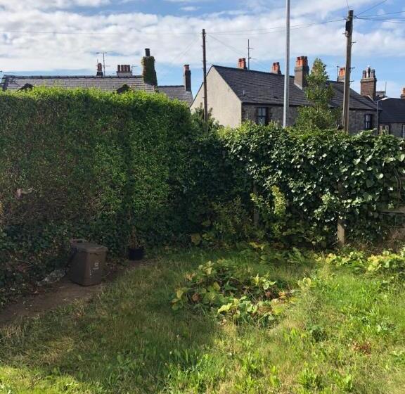 Пансион Room Only Guest Accommodation, Guest House