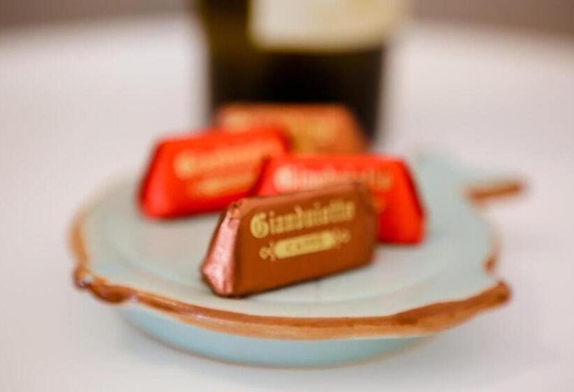 پانسیون Sarzana S Rooms