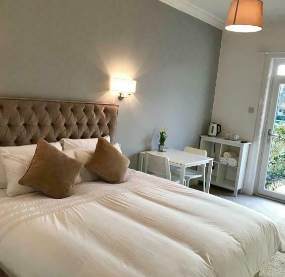 بنسيون The Doonleigh Suite