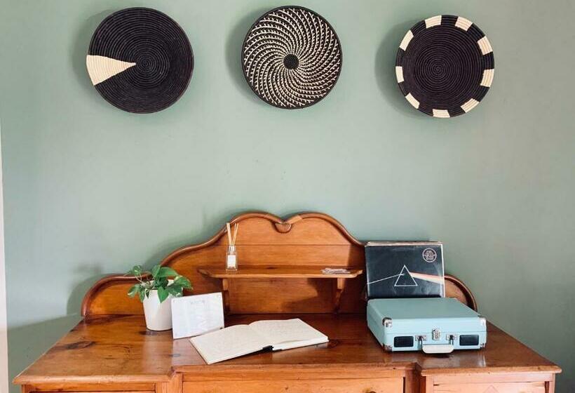 פנסיון The Goodland Cottages