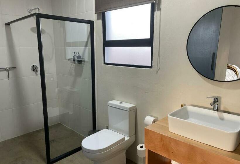 פנסיון The Goodland Cottages