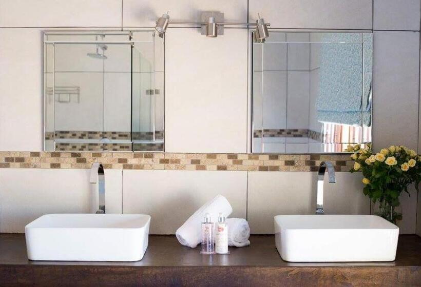 פנסיון The Graaff Reinet Suites