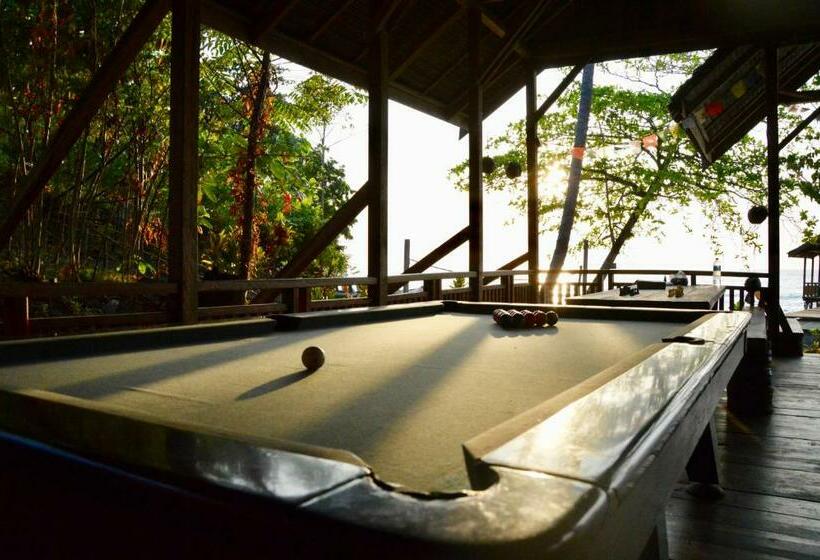 Pristine Paradise Dive Resort Una Una