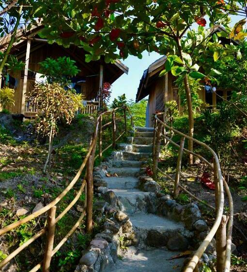 Pristine Paradise Dive Resort Una Una