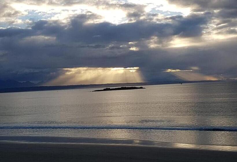 مبيت وإفطار Eagle S Rest