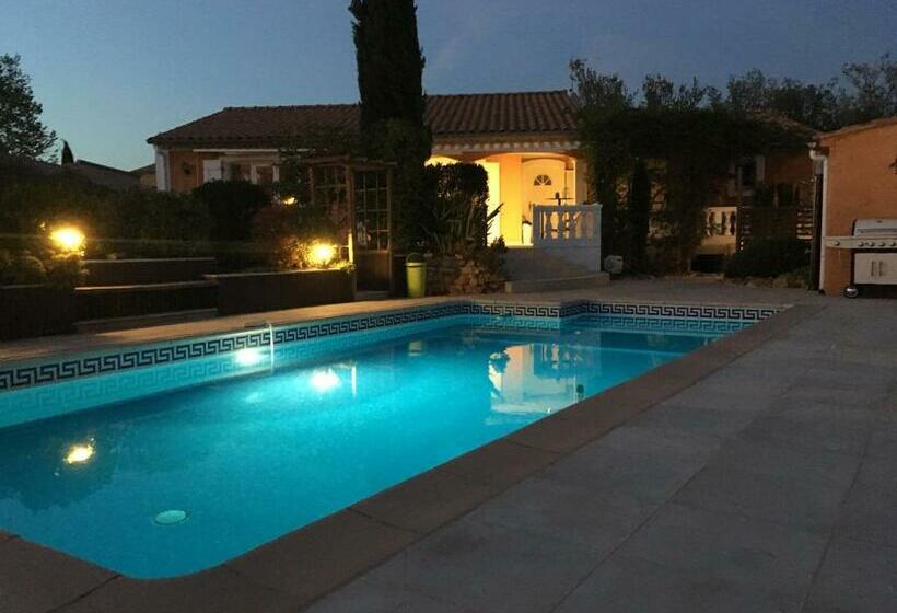 Bed and Breakfast Les Chênes Chez Jo Et Aimé