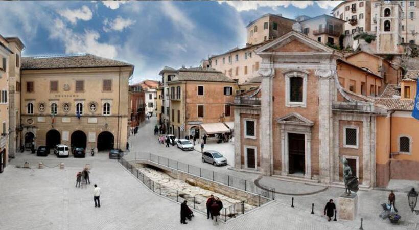 مبيت وإفطار Marco Tullio Cicerone