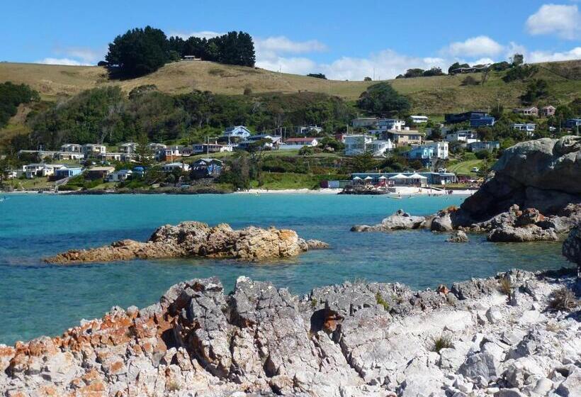 تختخواب و صبحانه Seascape Beach House