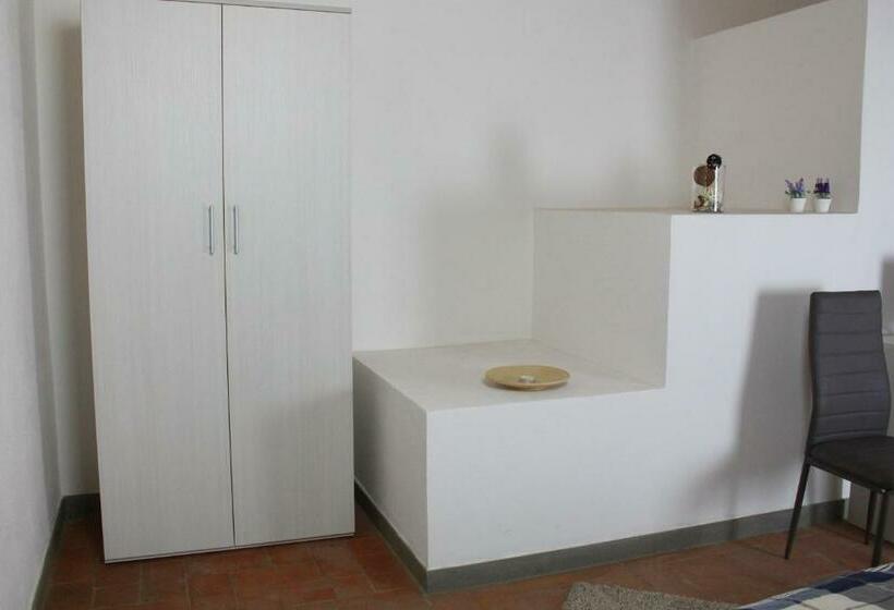 بنسيون Affittacamere Cipri