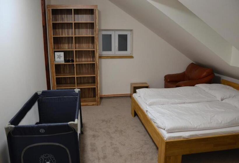 بنسيون Apartments Villa Viola