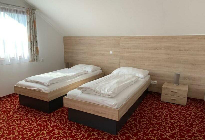 ペンション Appartement Steinbichler