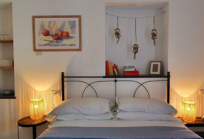 پانسیون Arbanella