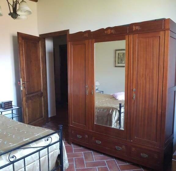 بنسيون Camere Montalbano