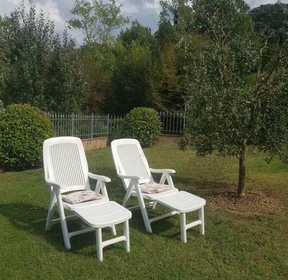 بنسيون Camere Montalbano