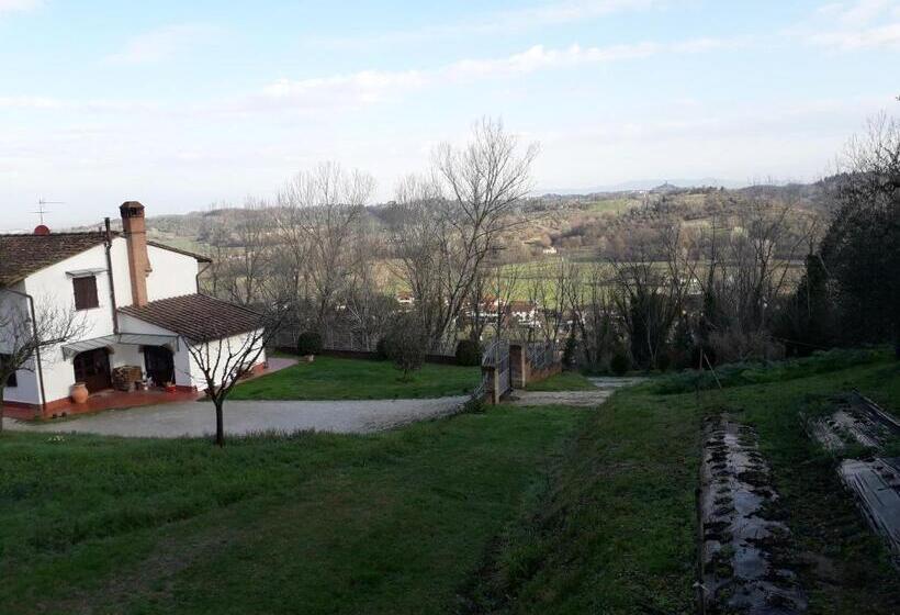 بنسيون Camere Montalbano