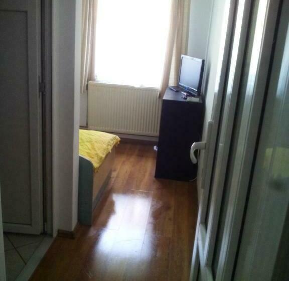 بنسيون Casa Centrala