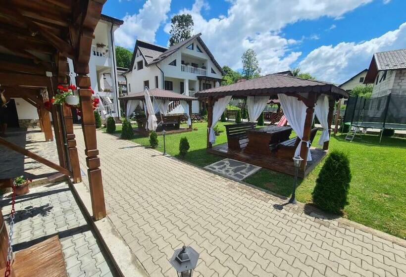 پانسیون Casa Fratii Mât