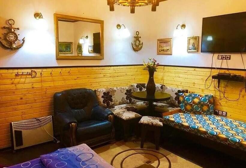 Пансион Casa La Angela