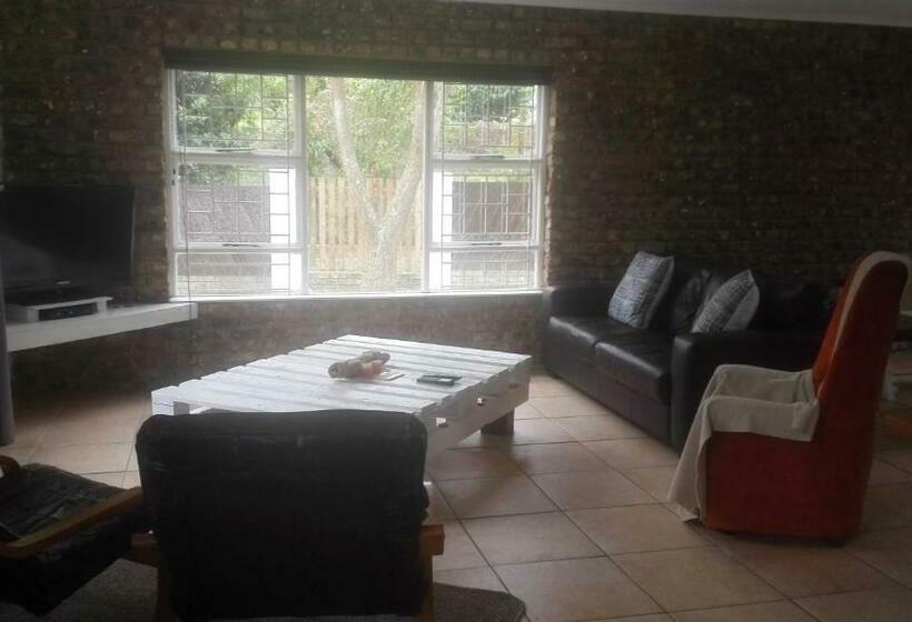 펜션 Dollery House