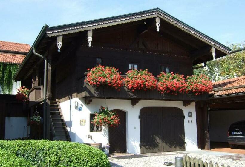 Пансион Gästehaus Banik