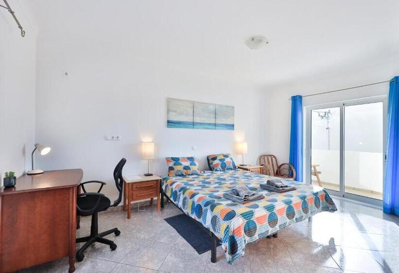 פנסיון Local Guesthouse