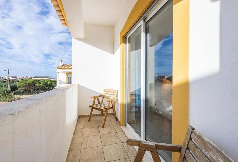 פנסיון Local Guesthouse