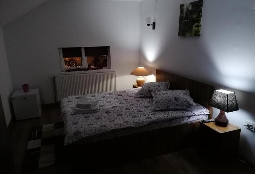 펜션 Vila Perla Govorei