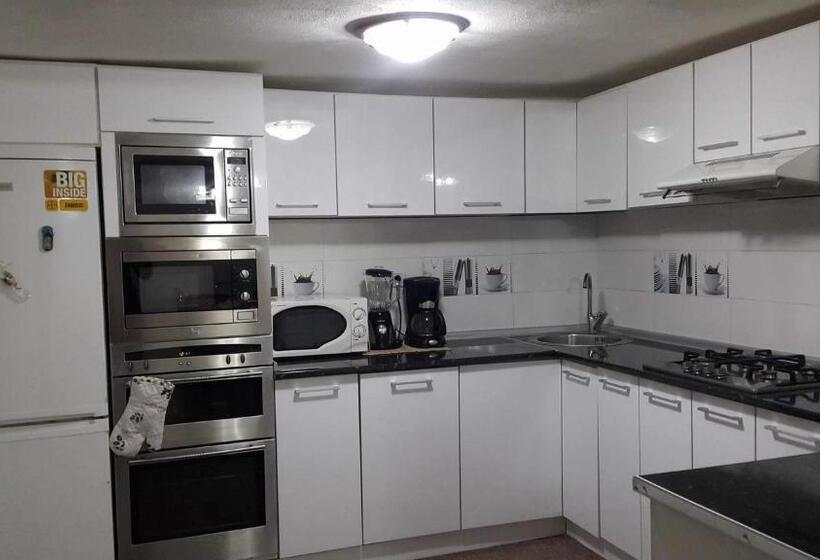 펜션 Vila Perla Govorei