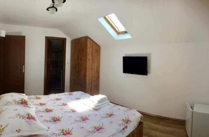 펜션 Vila Perla Govorei