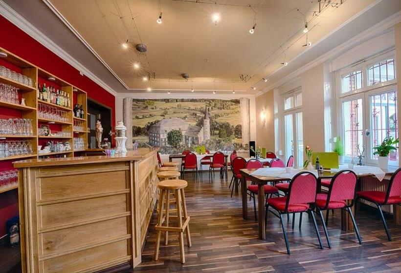 ペンション Zum Postamt