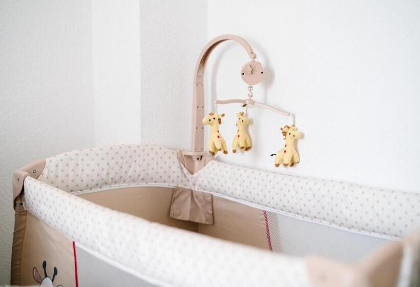 فندق صغير Gästehaus Am Flughafen Düsseldorf