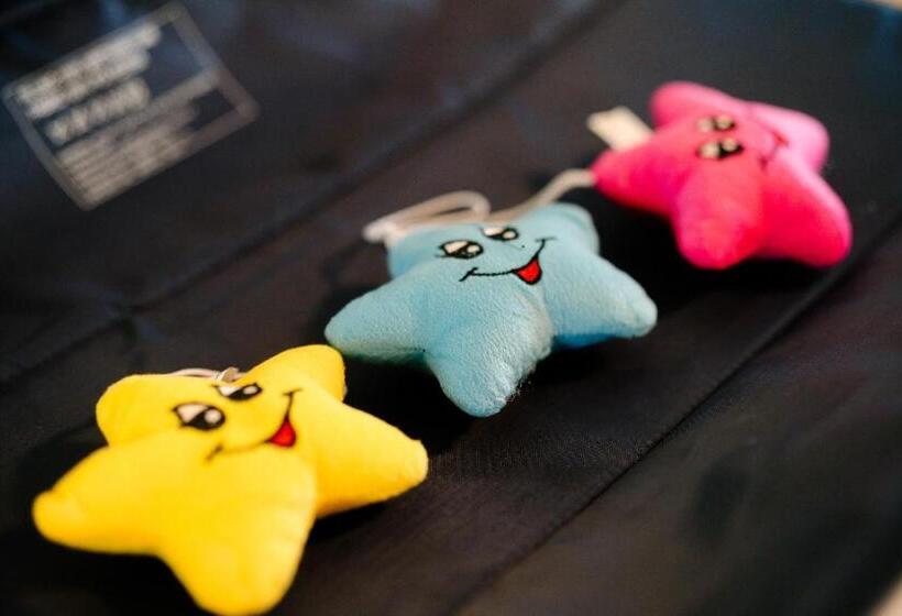 فندق صغير Gästehaus Am Flughafen Düsseldorf